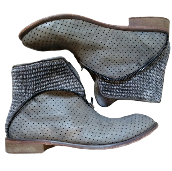 JP David Slip On Italian Leather Booties 39 - Picture 4 of 7